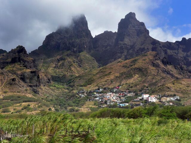 ilha-sao-nicolau-cabo-verde-praia-branca.jpg