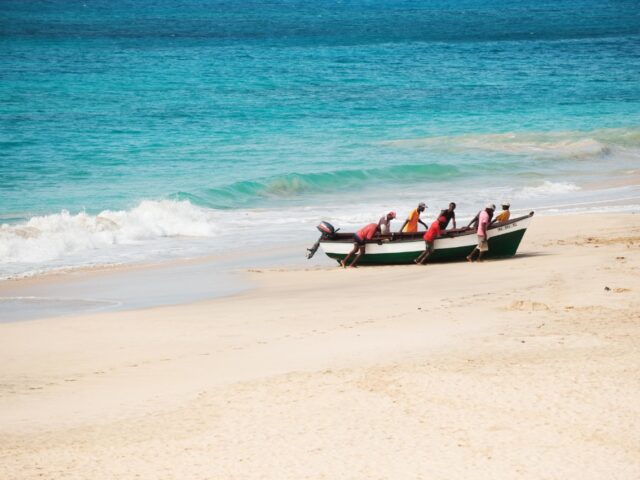 ilha_do_maio_cabo_verde.jpg