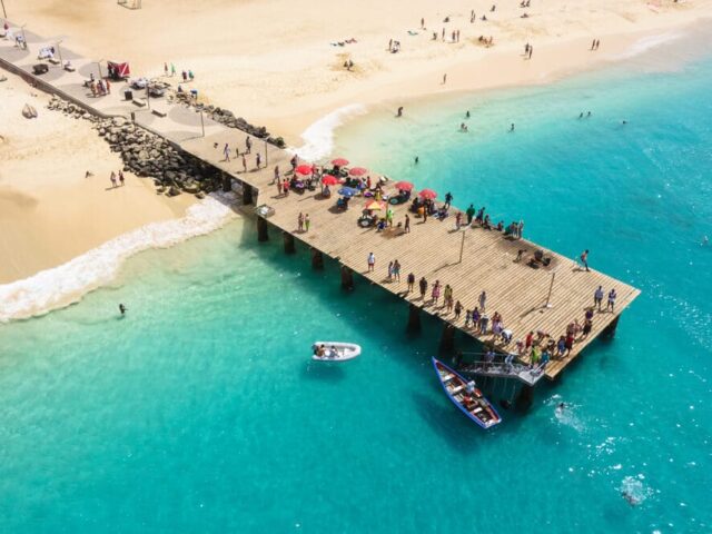 praia-santa-maria-cabo-verde.jpg